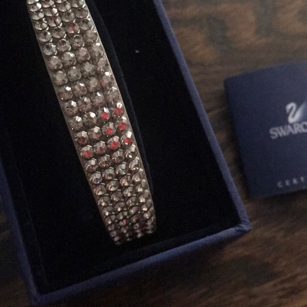 Brand New!  Swarovski Crystal Bracelet